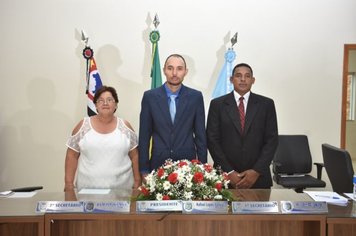 Foto - Sessão Solene de Instalação e Posse dos Vereadores eleitos para a gestão 2017/2020